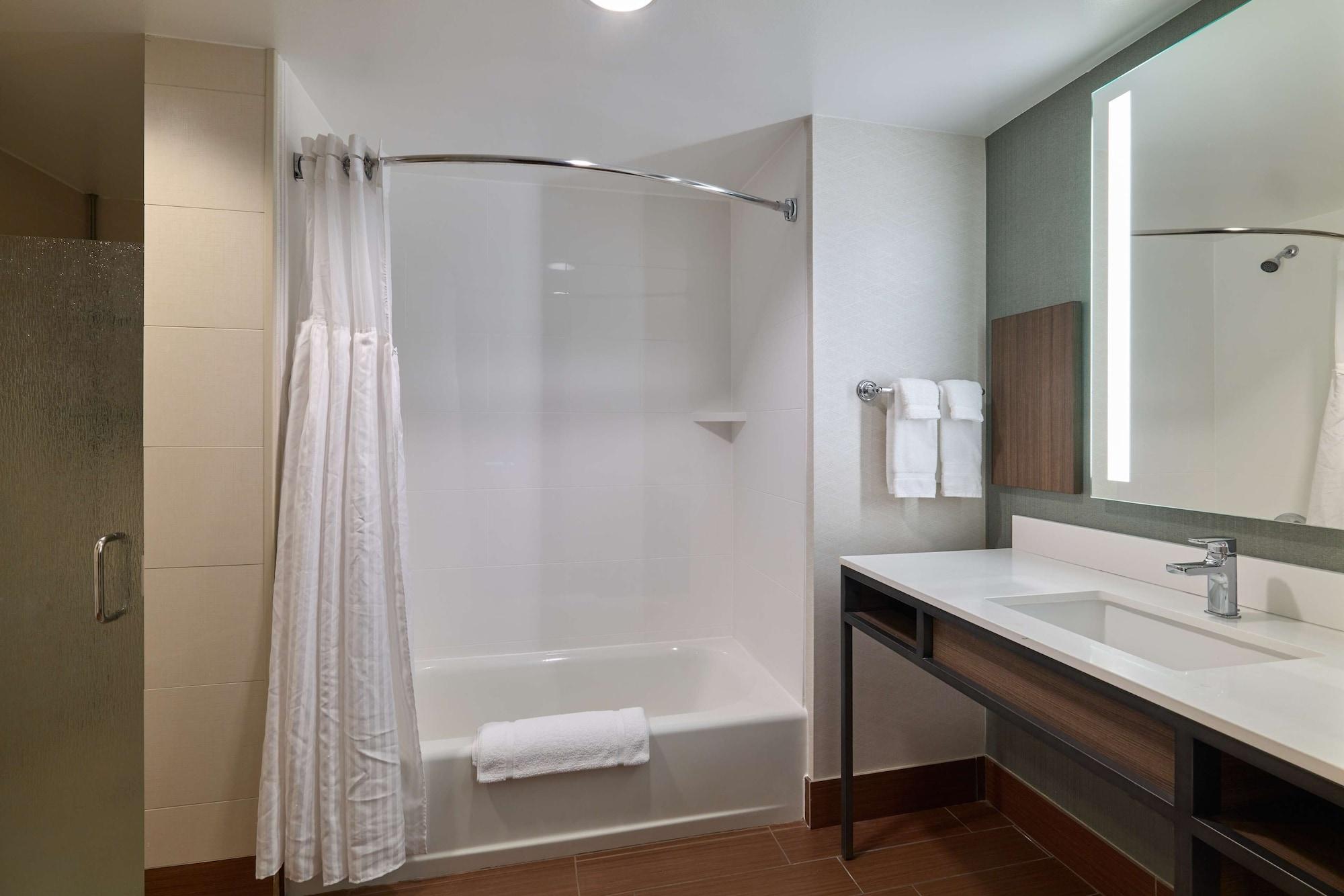 Hilton Garden Inn Bloomington Exteriör bild