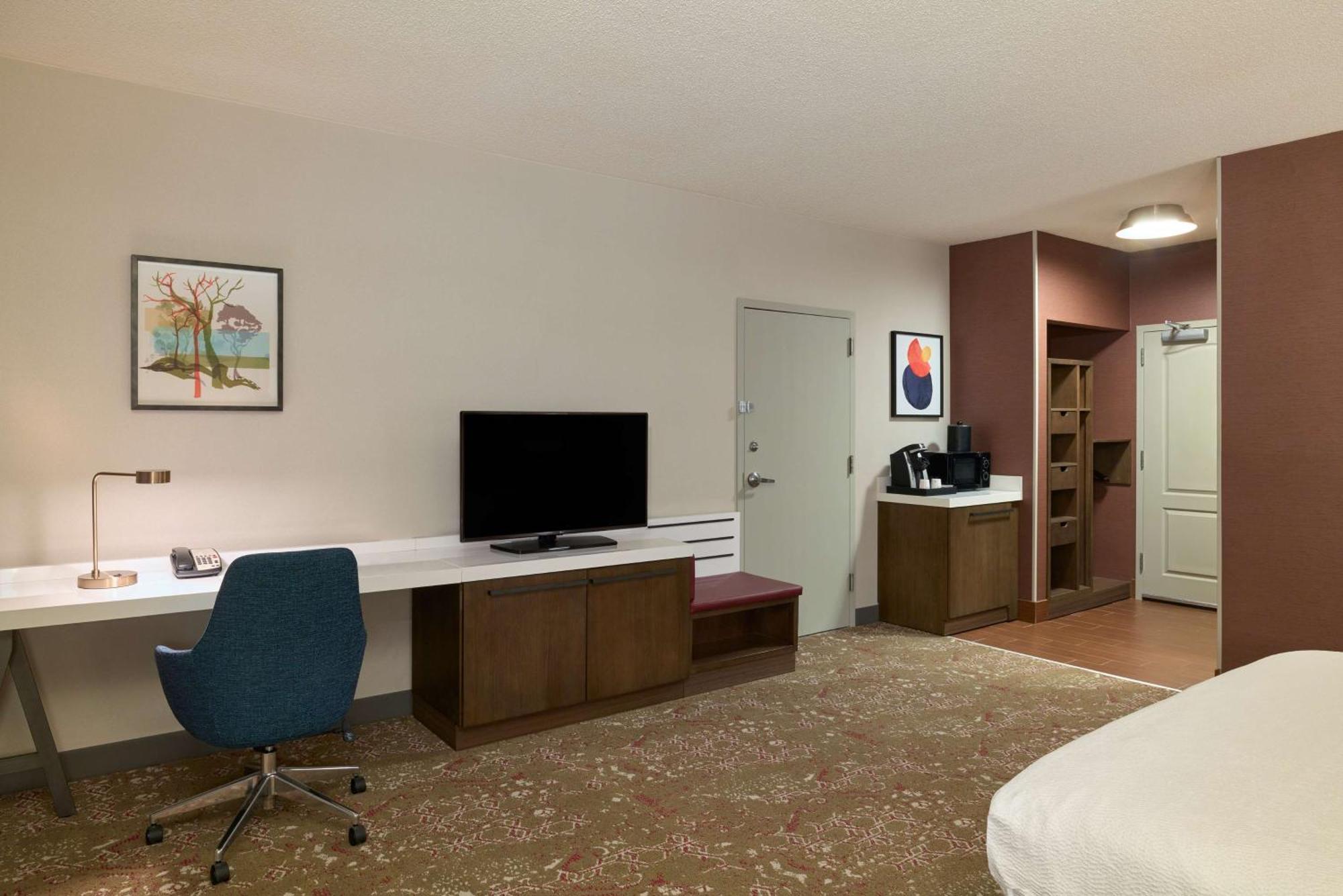 Hilton Garden Inn Bloomington Exteriör bild