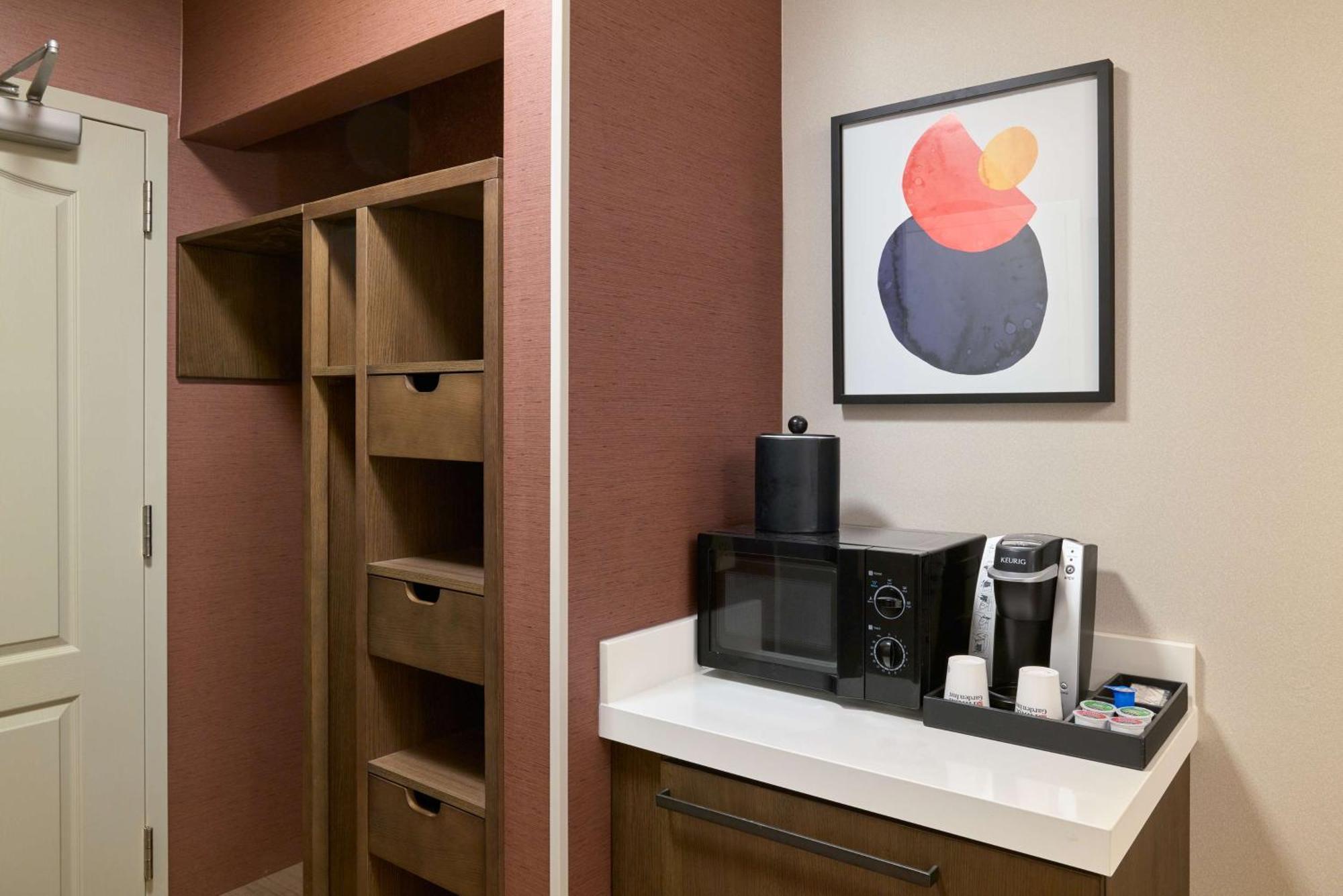 Hilton Garden Inn Bloomington Exteriör bild