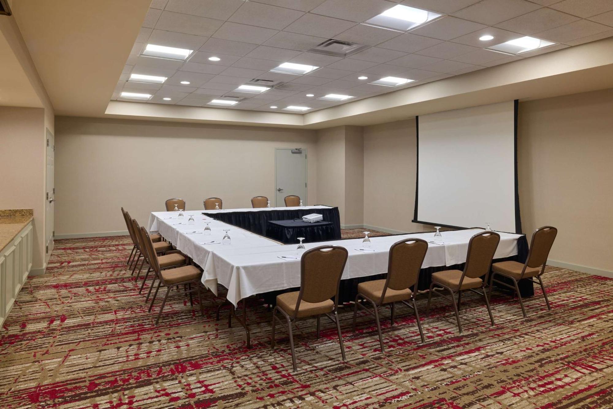 Hilton Garden Inn Bloomington Exteriör bild