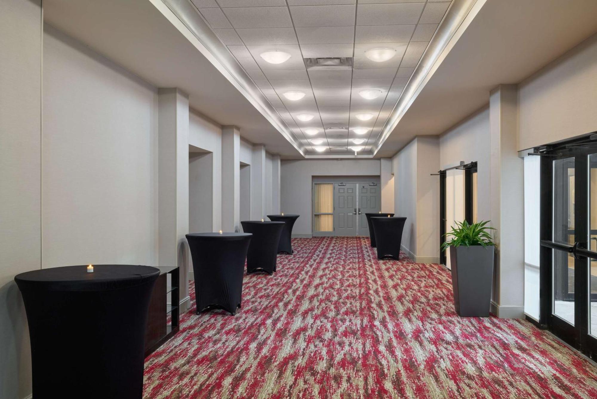 Hilton Garden Inn Bloomington Exteriör bild